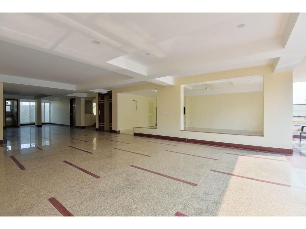 Bluo Studio4 Golf Course Road - Gym, Balcony, Lift Gurgaon Eksteriør bilde